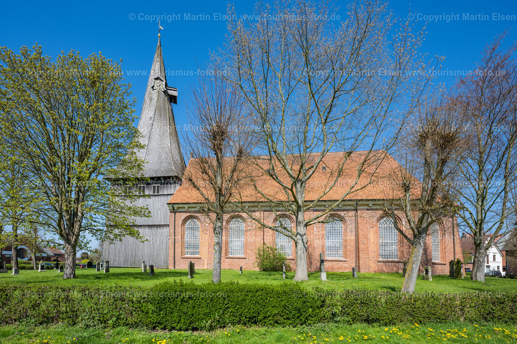 Estebrügge Kirche_ELS_0091230423 | Fotos aus den Touristenorten aus Norddeutschland. - Realisiert mit Pictrs.com
