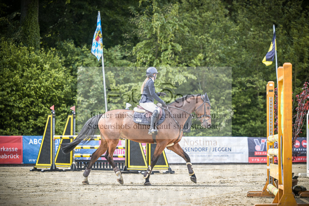 DOS_4634 | Entdecke hochwertige Reitturnierfotos von Foto Oger. Professionell, emotional und authentisch – jetzt Lieblingsmomente im Shop bestellen.Deutschlandweite Turnierfotografie. - Realisiert mit Pictrs.com