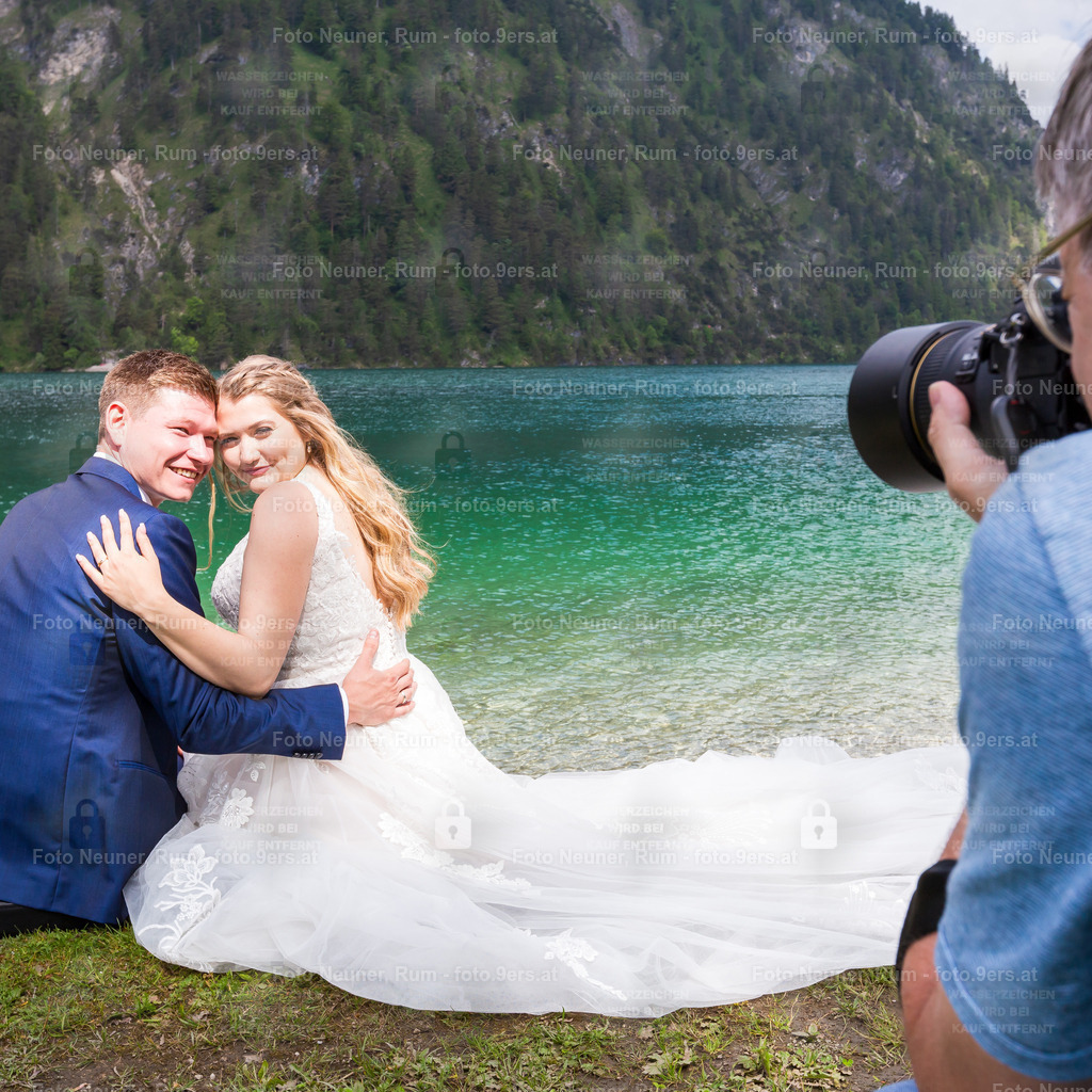 foto.9ers.at-106-PNG-7006 | Hochzeit, Portraits, Headshots, Food- und Immobilienfotografie in Tirol. 360°, Drohne und mehr. Kontaktieren Sie mich einfach via Mail per foto@9ers.at - Realisiert mit Pictrs.com