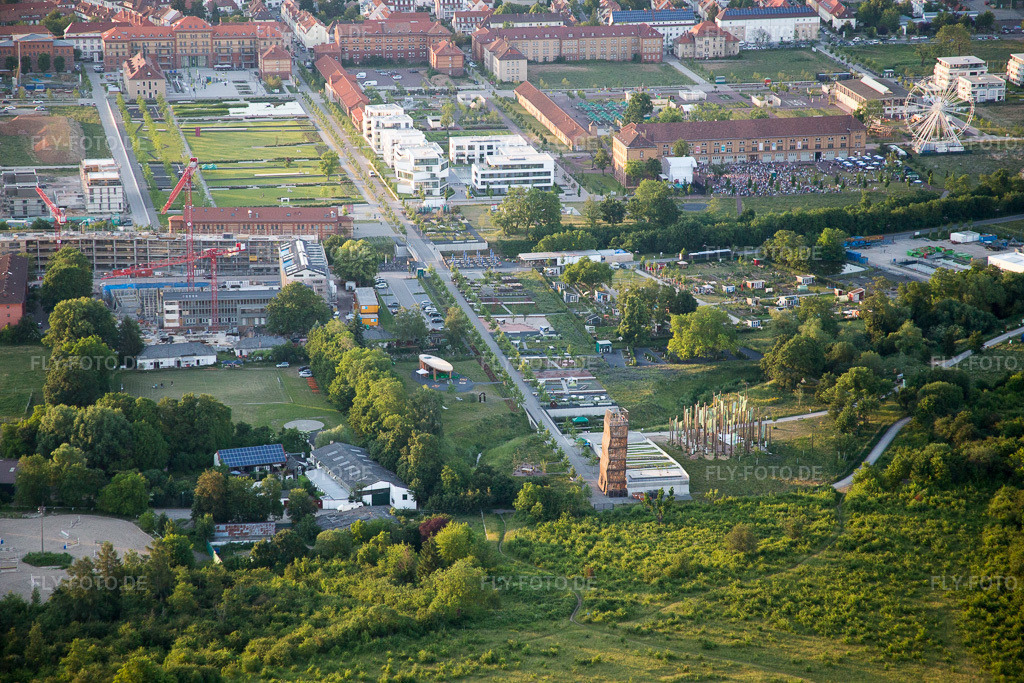 Luftbild: Parkanlage der Landesgartenschau Landesgartenschau in Landau in der Pfalz im Bundesland Rheinland-Pfalz in Deutschland. Foto: IMG_080379.jpg vom 05.06.2015 durch Werner Riehm/FLY-FOTO.de