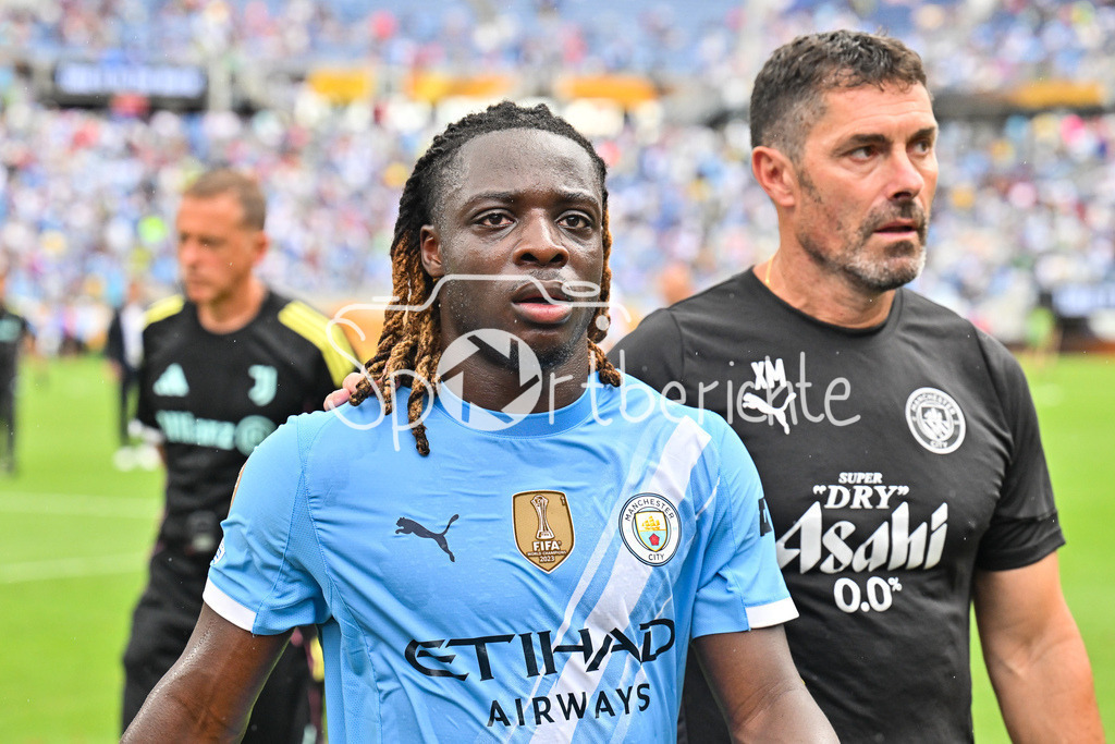 Juventus Turin - Manchester City | im Bild Jeremy DOKU (Manchester City 11)  / Einzelfoto / Freisteller / FIFA Club World Cup: Juventus Turin - Manchester City, Camping World Stadium am 26.06.2025 / NOT FOR SALE IN USA