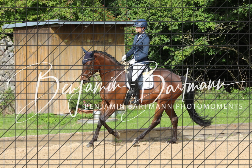 AZ2A2028 | Benjamin Bartmann Photomoments