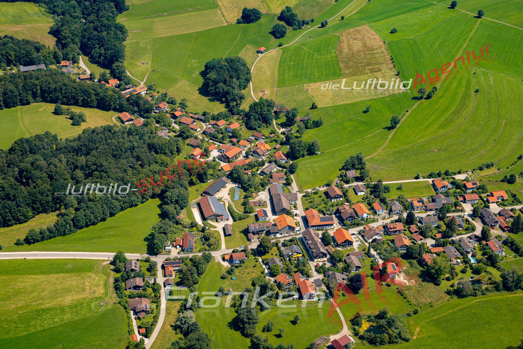 holzhausen-am-starnberger-see-muensing-aktuelles-luftbild-1530-jahr-2024 | Das Luftbild zeigt : Holzhausen am Starnberger See Münsing - Die Luftaufnahme wurde 2024 vom UL-Flugzeug aus erstellt ( keine Drohne ) - Hochauflösende Luftaufnahme - Für grossformatige Ausdrucke geeignet. Die Geschenkidee !Mit Lizenz und Bildrechte bestellbar