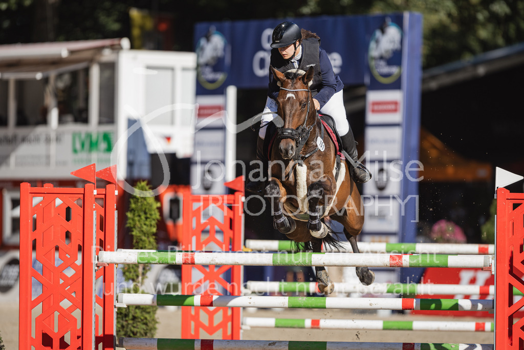 230908_OWLCh_AmateurL-326 | Deine schönsten Turniermomente als professionelle Fotos! Entdecke hochwertige Pferdesport-Fotografie im Online-Shop. Jetzt Fotos finden & bestellen!