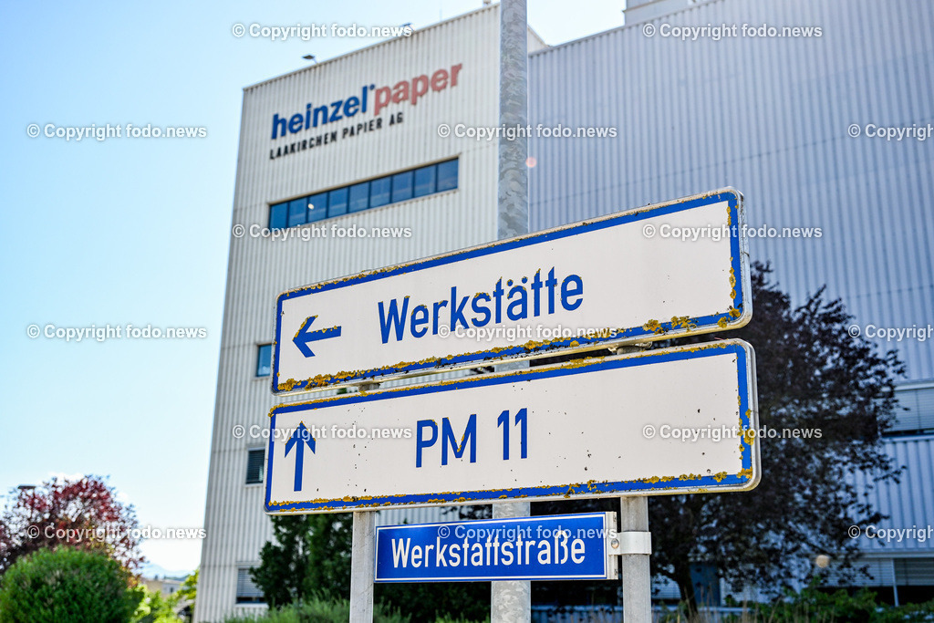 Heinzel Paper_ Laakirchen Papier AG_ 29.06.2023-95 | 29.06.2023, Laakirchen, AUT, Heinzel Paper, Laakirchen Papier AG, im Bild Werkstattstrasse, Wegweiser, Richtung, Schild, Logo
