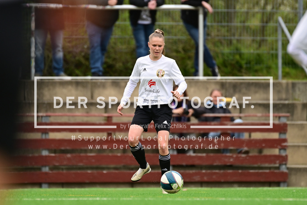 Fußball I Frauen I Saison 2025-2026 I Bezirksliga I 21. Spieltag I Harburger TB - Rahlstedter SC I 166339 | Der Sportfotograf. - Realisiert mit Pictrs.com