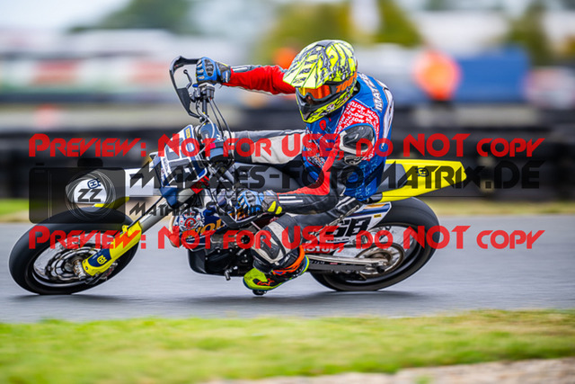 MaZZes_FotoMatrix_231001_1625 | UE40