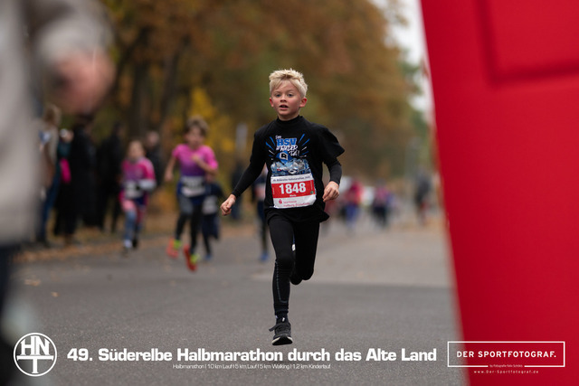 Süderelbe Halbmarathon 2025 I 09.11.2025 I Fotograf_DerSportfotograf.I 00177 | Der Sportfotograf. - Realisiert mit Pictrs.com