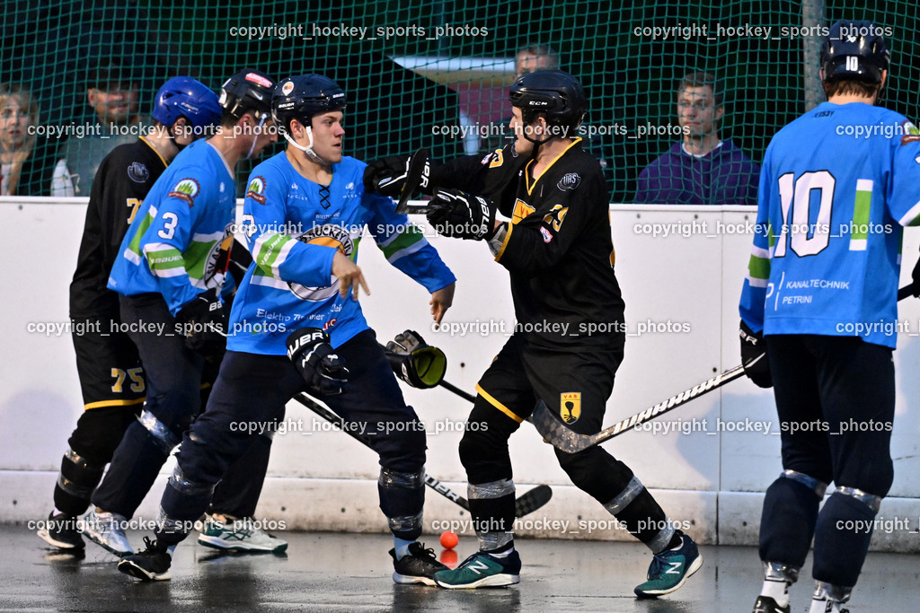 VAS Ballhockey Villach vs. ASKÖ Villach Ballhockey | #29 Wohlfahrt Philipp, #13 Scharf Nikolas, Faustkampf, VAS Ballhockey Villach vs. ASKÖ Villach Ballhockey, VAS Ballhockey Villach vs. ASKÖ Villach Ballhockey am 28.05.2025 in Villach (Alpen Arena ), Austria, (Photo by Bernd Stefan)