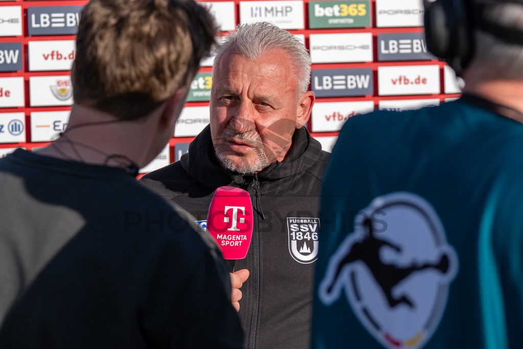 VfB Stuttgart II vs. SSV Ulm 1846 Fussball, Fussball, 3. Liga, 32. Spieltag, 08.04.2026 | Pavel Dotchev (Trainer SSV Ulm 1846 Fussball) vor der Partie im Interview,VfB Stuttgart II vs. SSV Ulm 1846 Fussball, Fussball, 3. Liga, 32. Spieltag, 08.04.2026DFB regulations prohibit any use of photographs as image sequences and/or quasi-video