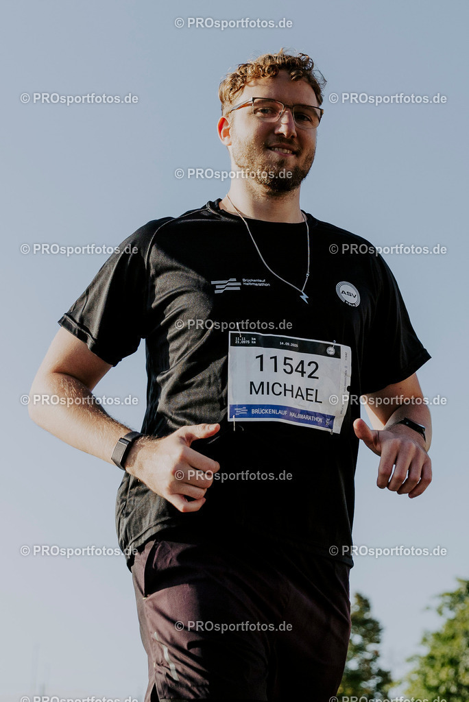 250914_Brückenlauf_JM-105 | Professionelle Fotos Ihrer Laufsportveranstaltung.