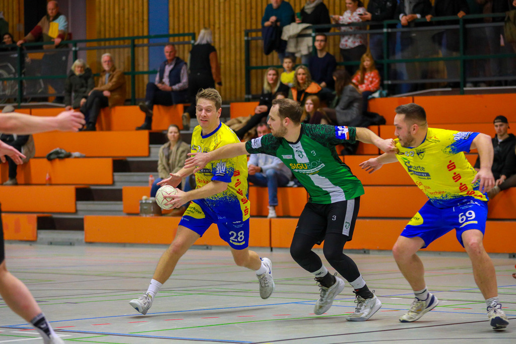 SVN_HcTvRhede_131225_101 | Bildergalerie von Sport-Ereignissen aber auch von weiteren spannenden Dingen - nicht nur vom Niederrhein. In Anlehnung an den bekannten Spruch von Hanns Dieter Hüsch heißt das Motto: "Niederrhein ist überall".  - Realisiert mit Pictrs.com