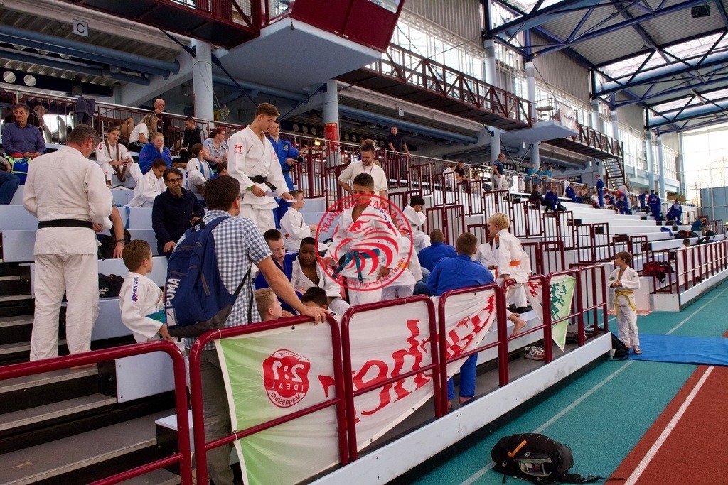 RAS_7635 | Fotos vom Adler Cup - Pictures from Adler Cup

Hier findet Ihr alle Eindrücke und großen Momente der Adler Cup Wochenenden. Here you will find all impressions and great moments of the Adler Cup weekends. - Realisiert mit Pictrs.com