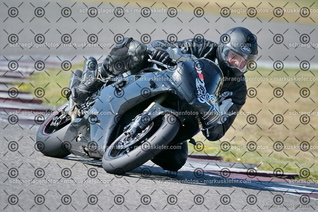 26bc03-0237 | markuskiefer.com - Realisiert mit Pictrs.com