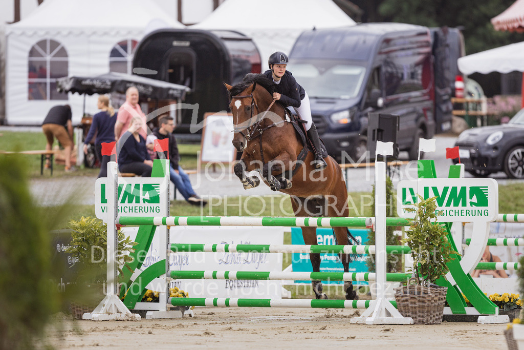 230730_BHO_M1-Spr-315 | Deine schönsten Turniermomente als professionelle Fotos! Entdecke hochwertige Pferdesport-Fotografie im Online-Shop. Jetzt Fotos finden & bestellen!