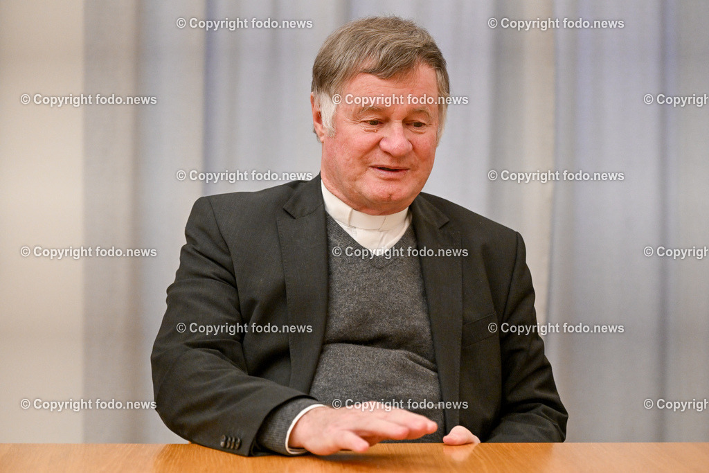 Manfred Scheuer (Bischof der Dioezese Linz)_ 20.12.2023-13 | 20.12.2023, Bischofshof Linz, AUT, Manfred Scheuer (Bischof der Dioezese Linz), im Bild Manfred Scheuer (14. Bischof der Dioezese Linz, Dioezesanbischof der Katholischen Kirche in Oberoesterreich)