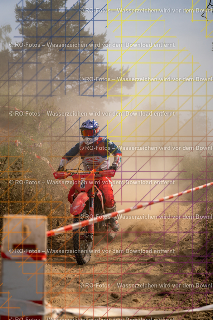 Niederwürzbach 3 Lauf-1016 | Sportfotografie von RO-Fotos: Motorsport, Motocross, Enduro, Laufveranstaltungen und Triathlon. Professionelle Fotos von Sportlern und Events. - Realisiert mit Pictrs.com