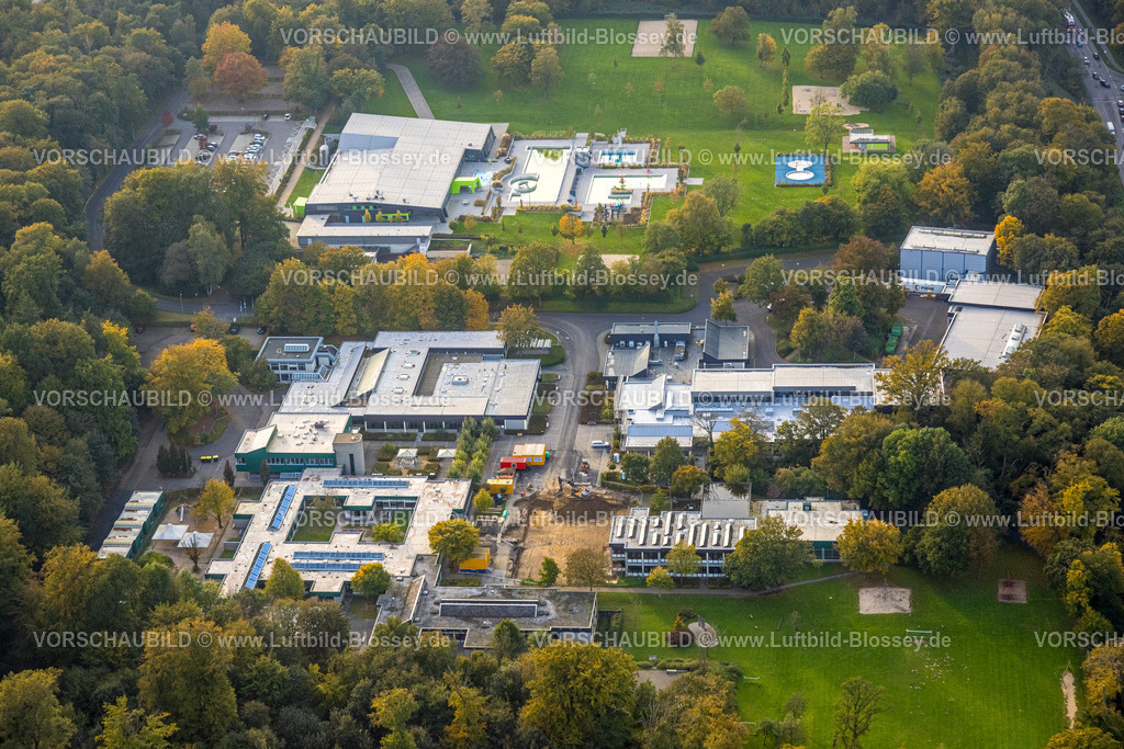 Kleve241014628 | Luftbild, Sternbuschbad Schwimmbad und Freibad, Schule Haus Freudenberg, Baustelle,  Kleve, Niederrhein, Nordrhein-Westfalen, Deutschland