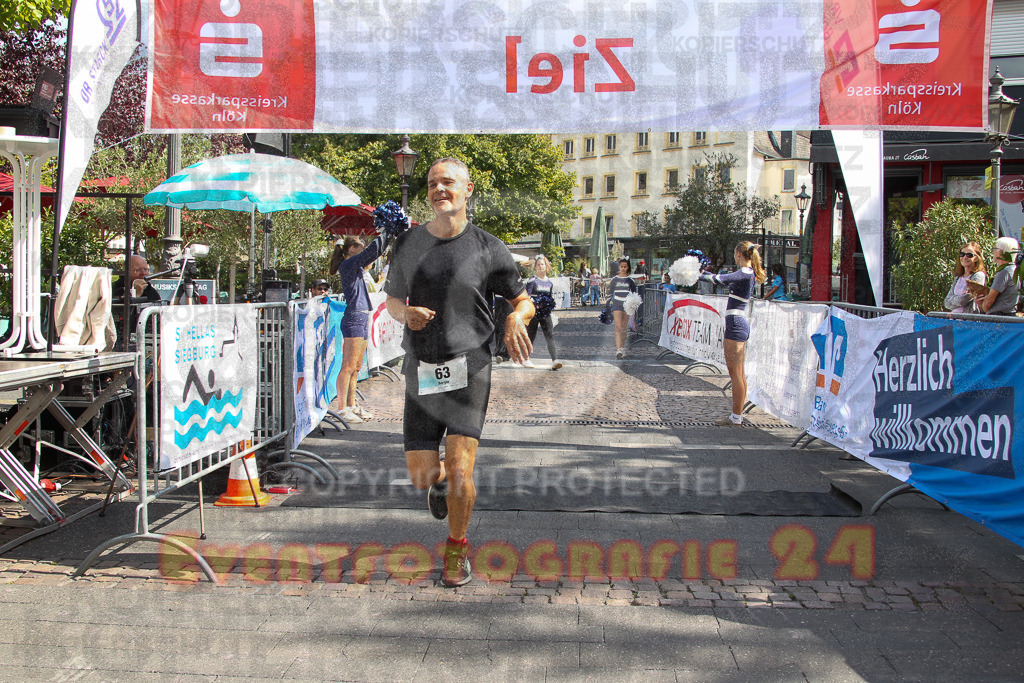 250824_1214_EV4_9172 | Sportfotografie im Rhein-Sieg Kreis, Köln, Bonn, NRW, Rheinland Pfalz, Hessen, etc. Unser Tätigkeitsfeld umfasst den Laufsport vom Volkslauf über den Marathon, Duathlon, Triathon bis zum Ultralauf wie Kölnpfad Ultra oder Schindertrail.