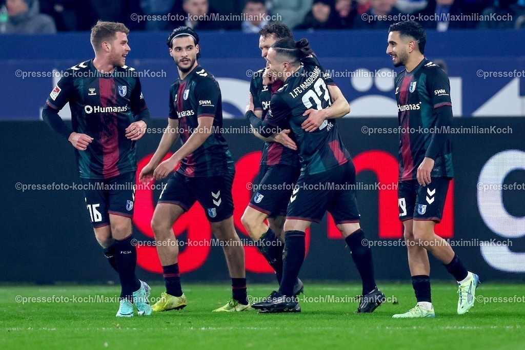 S0401022501059 | 01.02.2025, Fußball, FC Schalke 04 - 1. FC Magdeburg, 2.. Fußball Bundesliga, 20. Spieltag, Veltins-Arena Gelsenkirchen, Saison 2024 2025: Torjubel nach dem 3:0 durch Martijn Kaars (1.FC Magdeburg #9)DFB regulations prohibit any use of photographs as image sequences and or quasi-video.