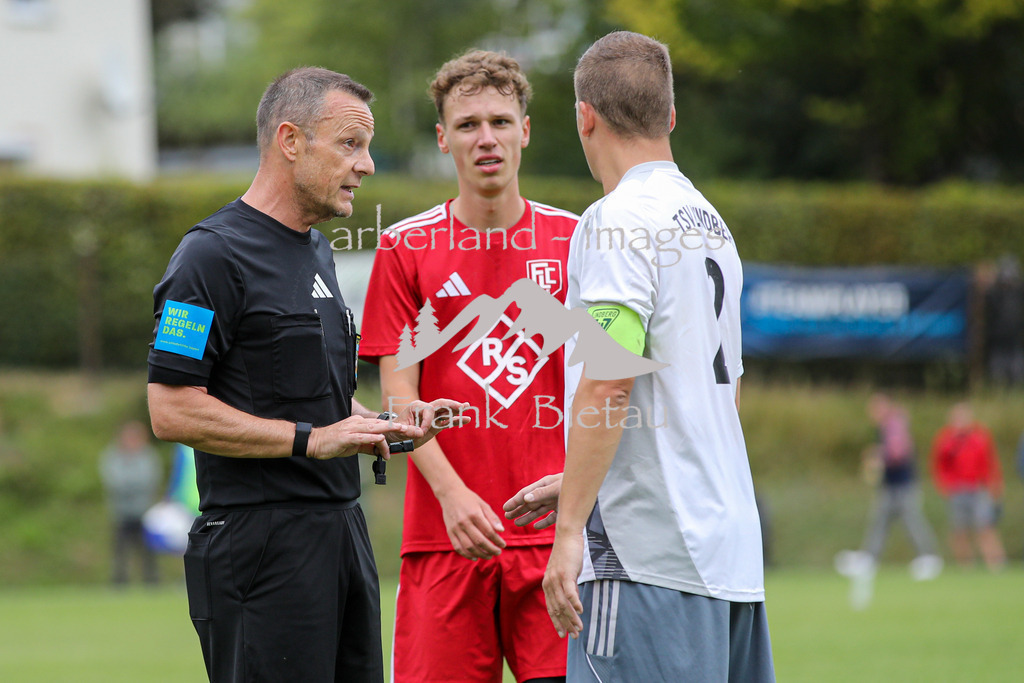 OE7A2401 | Medien- Sport- Entertainmentfotos