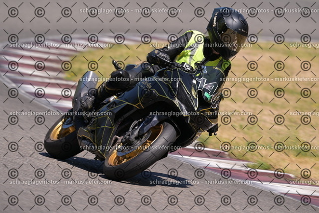 26bt05-1097 | markuskiefer.com - Realisiert mit Pictrs.com