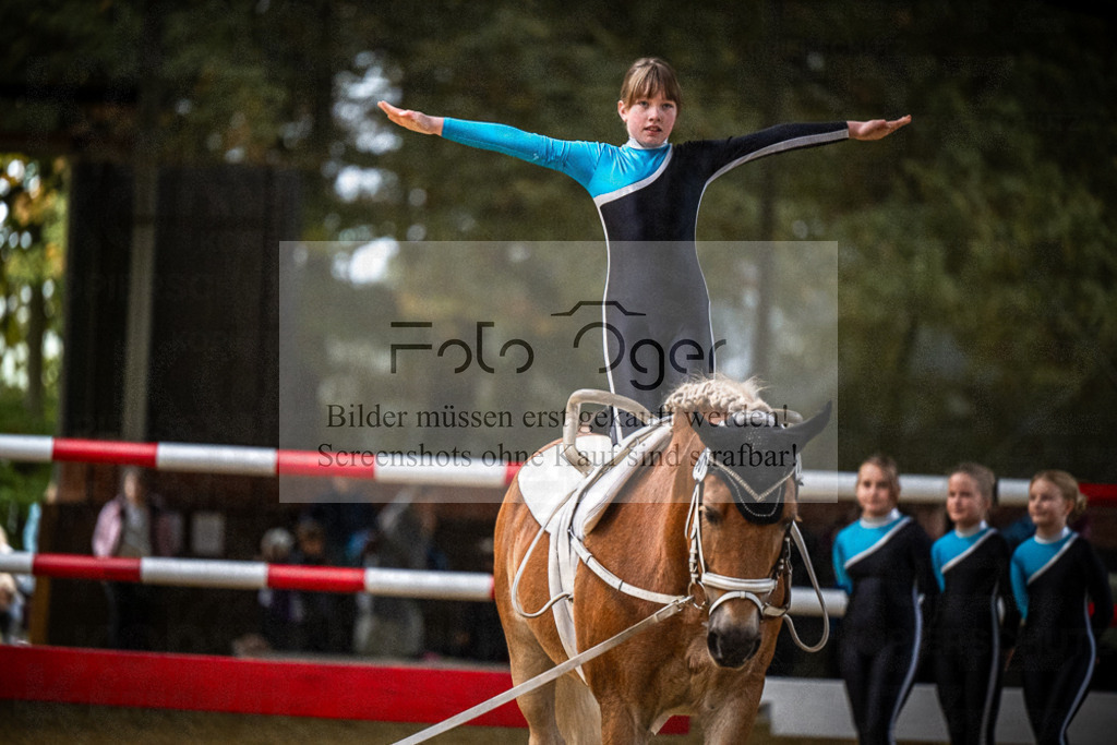 DOS_0127 | Entdecke hochwertige Reitturnierfotos von Foto Oger. Professionell, emotional und authentisch – jetzt Lieblingsmomente im Shop bestellen.Deutschlandweite Turnierfotografie. - Realisiert mit Pictrs.com