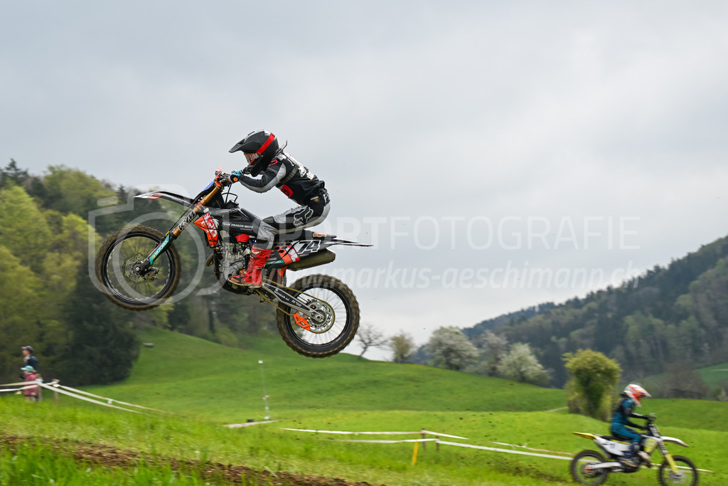 Motocross Schlatt bei Winterthur - 30. April 2023 | #74 Zachmann Joyce aus Diessenhofen (CH) auf Zachmann KTM in der Kategorie Swiss MX Women Cup am Motocross Schlatt bei Winterthur, 30. April 2023. 
Instagram: @mx_schlatt | @mc_wila | @sam_schweiz
Bild: Sportfotografie Markus Aeschimann | www.markus-aeschimann.ch - Realisiert mit Pictrs.com