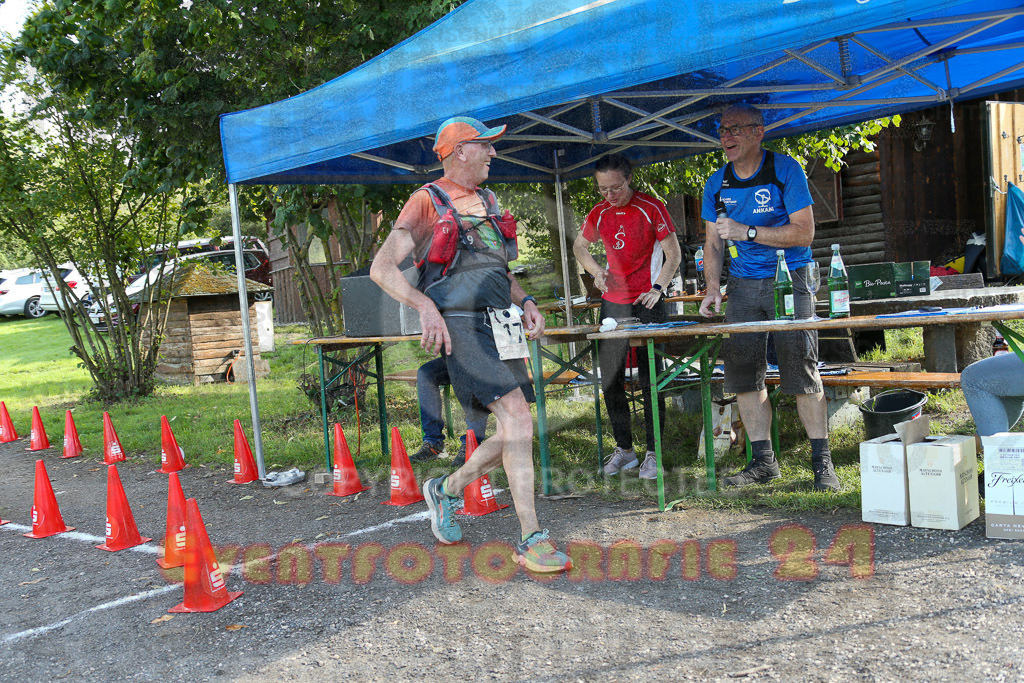 230826_1713_EX1_1682 | Sportfotografie im Rhein-Sieg Kreis, Köln, Bonn, NRW, Rheinland Pfalz, Hessen, etc. Unser Tätigkeitsfeld umfasst den Laufsport vom Volkslauf über den Marathon, Duathlon, Triathon bis zum Ultralauf wie Kölnpfad Ultra oder Schindertrail.