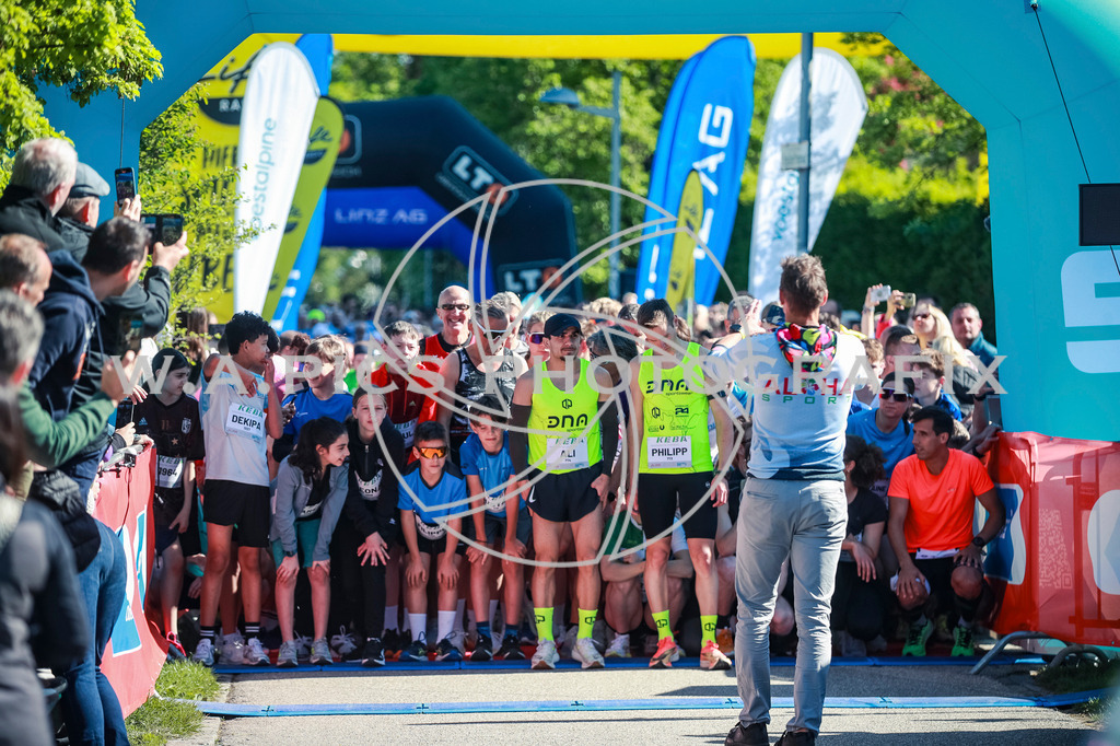 ..... | LINZ,AUSTRIA,27.April 25, Int. 3 Brückenlauf Linz  , Image shows: Photo: WAPICS / Manuel Binder