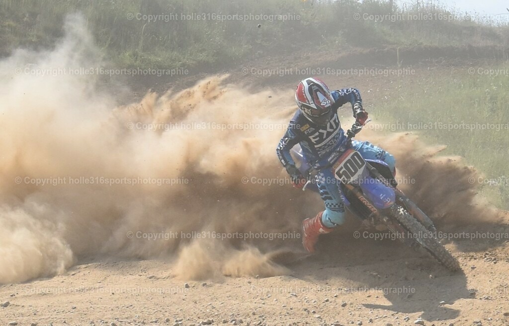 DSC_0760 (2) | Sportfotografie , Motorsport, Motoross, Reitsport, Mointainbike, Enduro,
Landschaft , Outdoor, Eventfotografie, Landschaft, Bilder online bestellen - Realisiert mit Pictrs.com