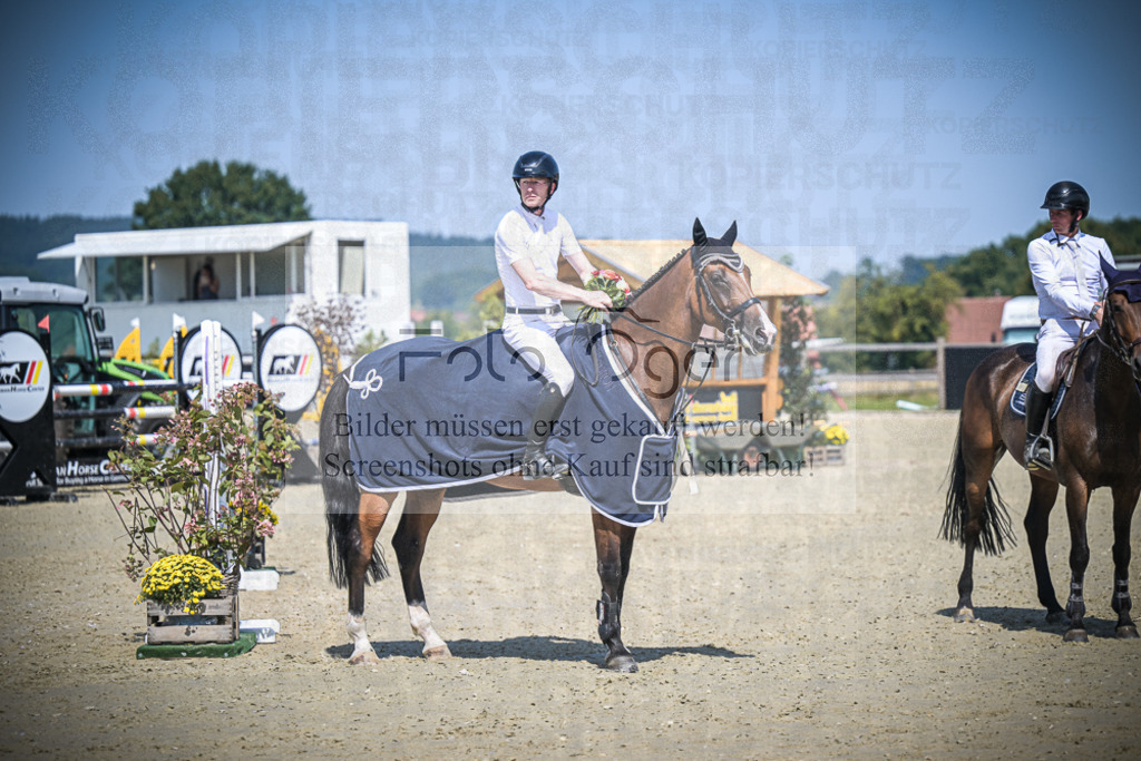 DOS_0052 | Entdecke hochwertige Reitturnierfotos von Foto Oger. Professionell, emotional und authentisch – jetzt Lieblingsmomente im Shop bestellen.Deutschlandweite Turnierfotografie. - Realisiert mit Pictrs.com