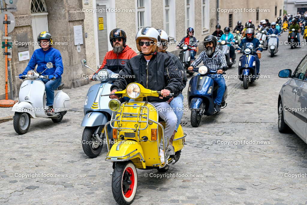 Vespatreffen 2024 Altstadt Linz_ 15.06.2024-66 | 15.06.2024, Linz, AUT, Altstadt Linz, im Bild Vespatreffen in der Altstadt Linz 2024©Harald Dostal / fodo.news