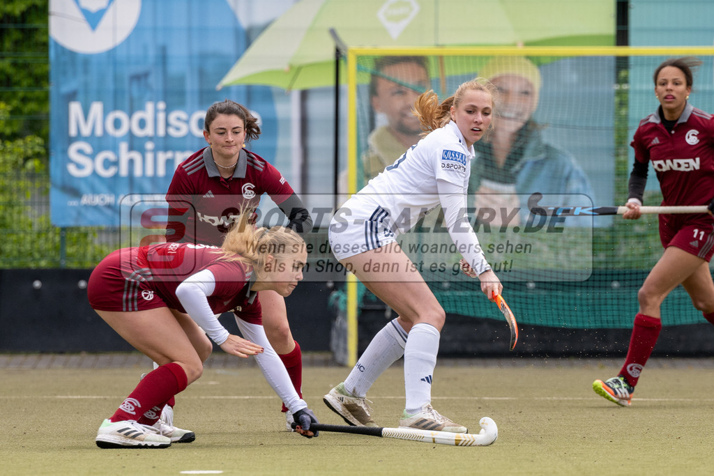 SFE_20240421_0076 | Düsseldorf, Deutschland, 21.04.2024:  in Aktion waehrend des Spiels der Feldhockey 1. Bundesliga Damen zwischen Düsseldorfer HC - Münchener SC im Düsseldorfer Hockeyclub 1905 e.V. am 21.04.2024 in Düsseldorf, Deutschland. (Foto von Stephan Fehrmann)

Düsseldorf, Germany, 21.04.2024:  in action during the game of Feldhockey 1. Bundesliga Damen between Düsseldorfer HC - Münchener SC in Düsseldorfer Hockeyclub 1905 e.V. at 21.04.2024 in Düsseldorf, Deutschland. (Foto von Stephan Fehrmann)