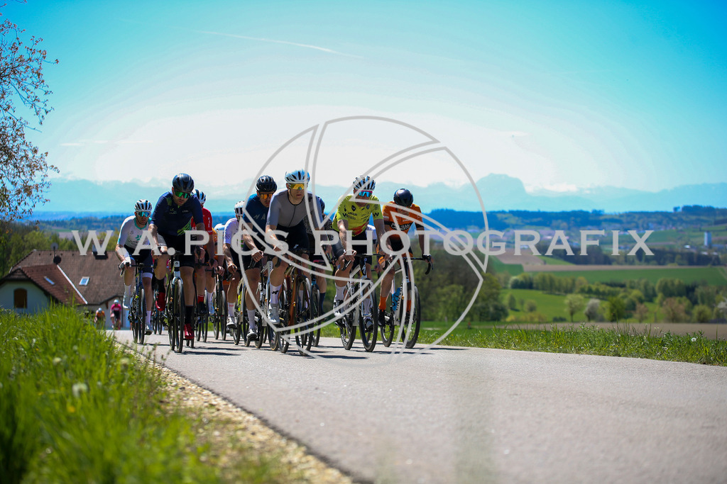 ..... | Wels, 23.04.2026, Kirschblüten Radrennen 2026 , Image shows: Photo: Wapics / Willdoner Andreas