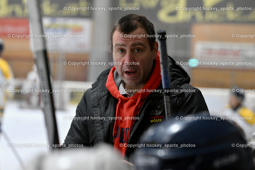 EC Tigers Paternion vs. Tarco Wölfe II | Headcoach Tarco Wölfe II Jens Kraiger, EC Tigers Paternion vs. Tarco Wölfe II, EC Tigers Paternion vs. Tarco Wölfe II am 19.12.2024 in Spittal an der Drau (Eissportzentrum Spittal), Austria, (Photo by Bernd Stefan)