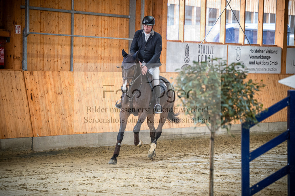 DOS_0335 | Entdecke hochwertige Reitturnierfotos von Foto Oger. Professionell, emotional und authentisch – jetzt Lieblingsmomente im Shop bestellen.Deutschlandweite Turnierfotografie. - Realisiert mit Pictrs.com