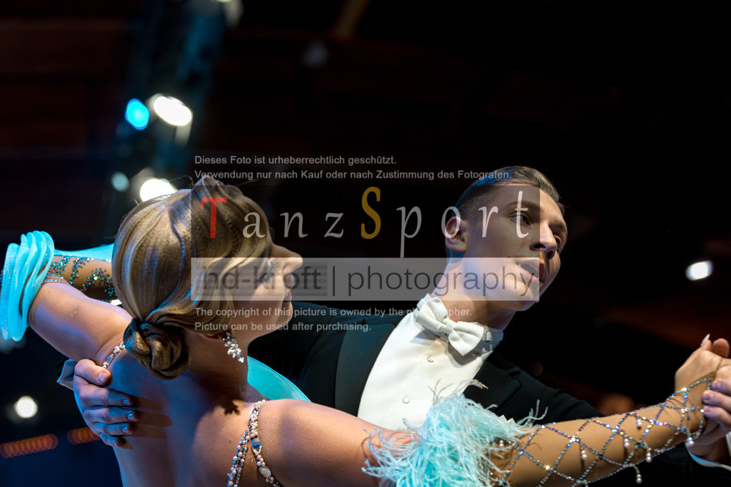 20251214_Baltic-Trophy_2809-2 | Tanzsportbilder, Standardtanz, Lateintanz, WDSF, DTV, LTVB, dancecomp, goc, hessen tanzt, blaues band der spree, walzer, tango, wiener walzer, slowfox, quickstepp, samba, rumba, cha-cha-cha, paso doble. jive, hd-kroft photography, turniertanzsport