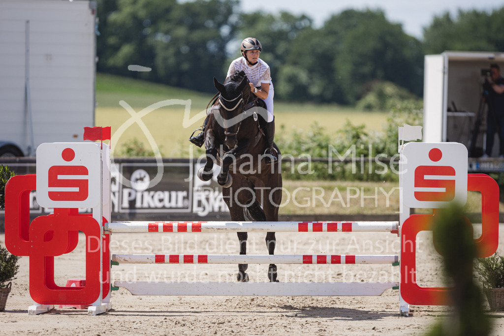 220612_LüPfSpTa_Stil-A2-371 | Lützower Pferdesporttage
Stilspringprüfung Kl.A** geschlossen
12.06.2022