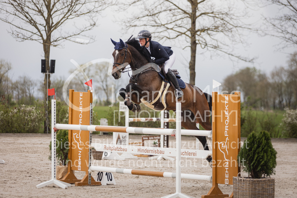 230426_HofSosath_2Ph-L-Spr-863 | Deine schönsten Turniermomente als professionelle Fotos! Entdecke hochwertige Pferdesport-Fotografie im Online-Shop. Jetzt Fotos finden & bestellen!