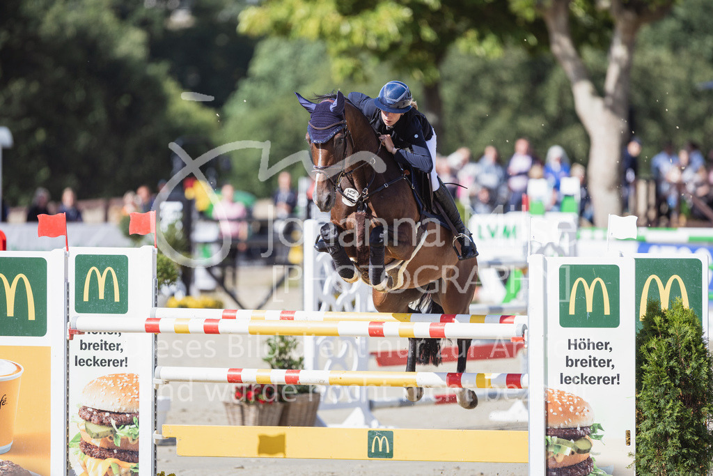 230730_BHO_GrosserPreis-554 | Deine schönsten Turniermomente als professionelle Fotos! Entdecke hochwertige Pferdesport-Fotografie im Online-Shop. Jetzt Fotos finden & bestellen!