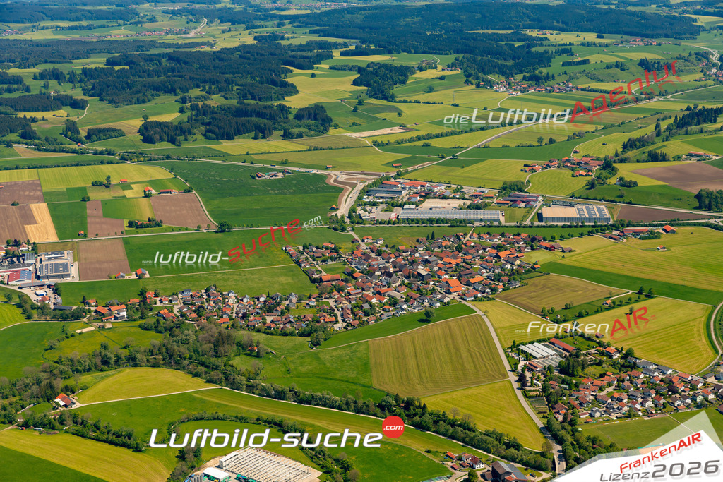 Das Luftbild zeigt : Altdorf Biessenhofen - Die Luftaufnahme wurde 2024 vom UL-Flugzeug aus erstellt ( keine Drohne ) - Hochauflösende Luftaufnahme - Für grossformatige Ausdrucke geeignet. Die Geschenkidee !Mit Lizenz und Bildrechte bestellbar