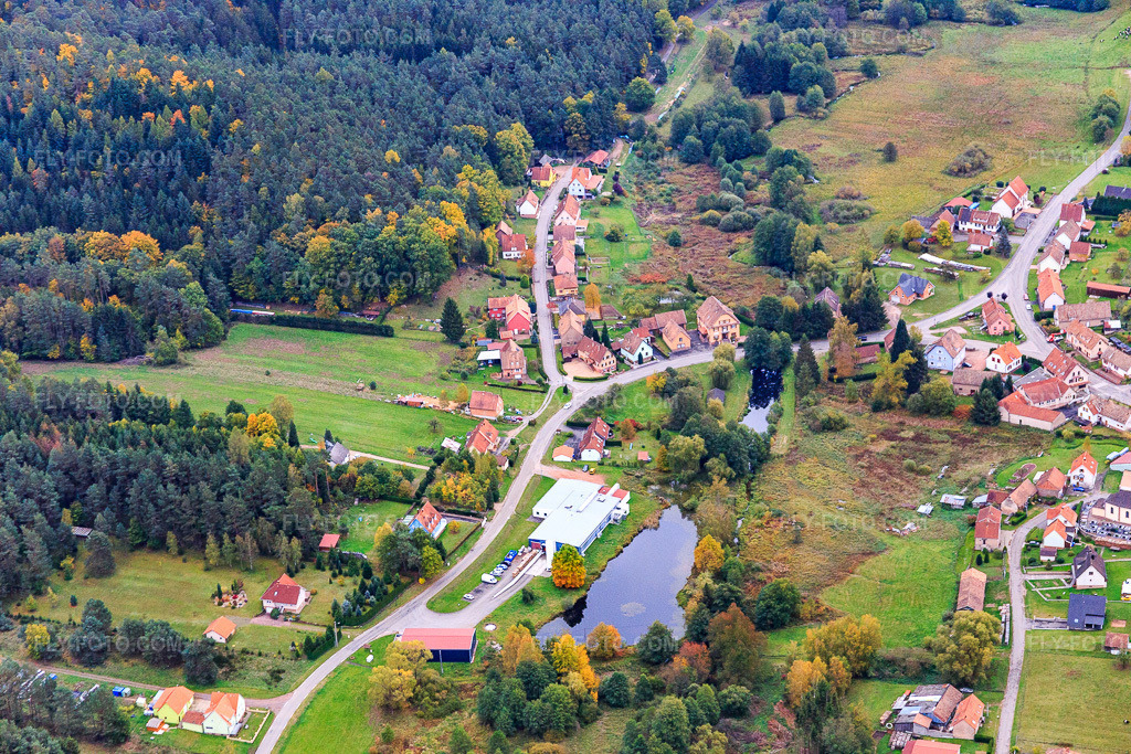 Aerial view: Le Gourmet d'Alsace in Dambach in the state Bas-Rhin, France.Photo: IMG_084664.jpg taken on 10/23/2015 by Werner Riehm/FLY-FOTO.comResolution of the original: 5472 x 3648 px