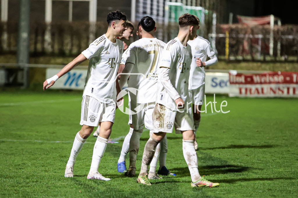 SV Heimstetten - FC Bayern Amateure | Der letzte Jubel der Amateure am heutigen Abend - Der Treffer zum 1-8 durch Yusuf Karhan KABADAYI (FCB #7)