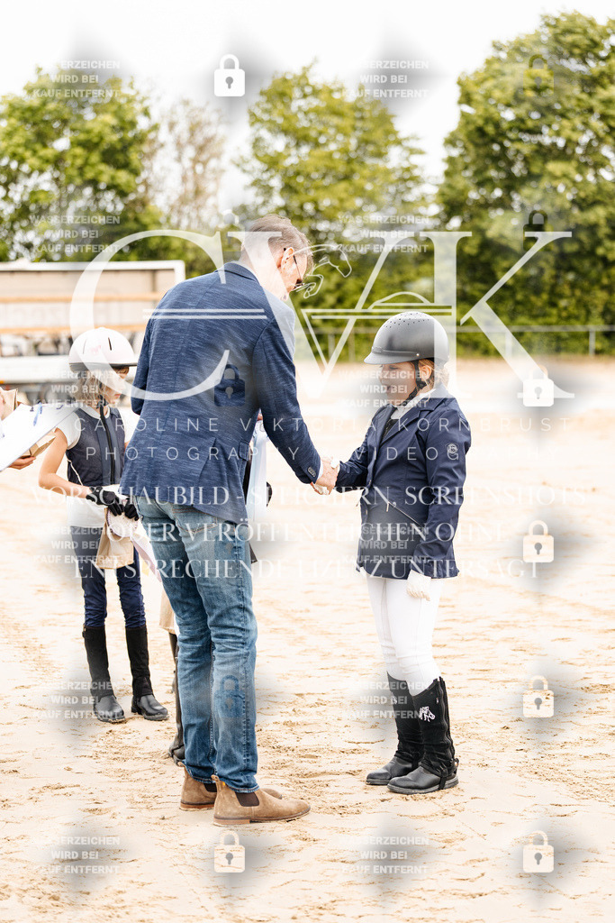 CK903889 | Turnierfotografie Pferdefotografie Trier Rheinland-Pfalz Pferdesport Reitsport Tierfotografie Sportfotografie Pferdevideo Pferdevideografie Equestrianvideography equestrianphotography  - Realisiert mit Pictrs.com