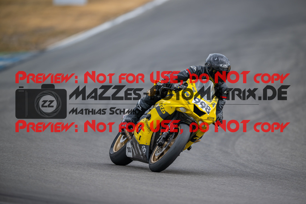 MaZZes-Fotomatrix-20260809-586712 | R1