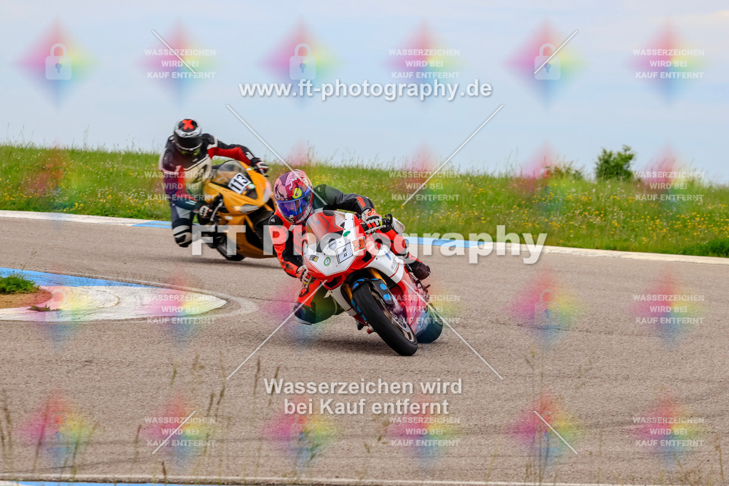 MotoTeam-2641 | Hier findet Ihr Bilder von Touristenfahrten auf der Nürburgring Nordschleife oder von anderen Veranstaltungen die ich besucht habe. Viel Spass beim Durch Schauen 