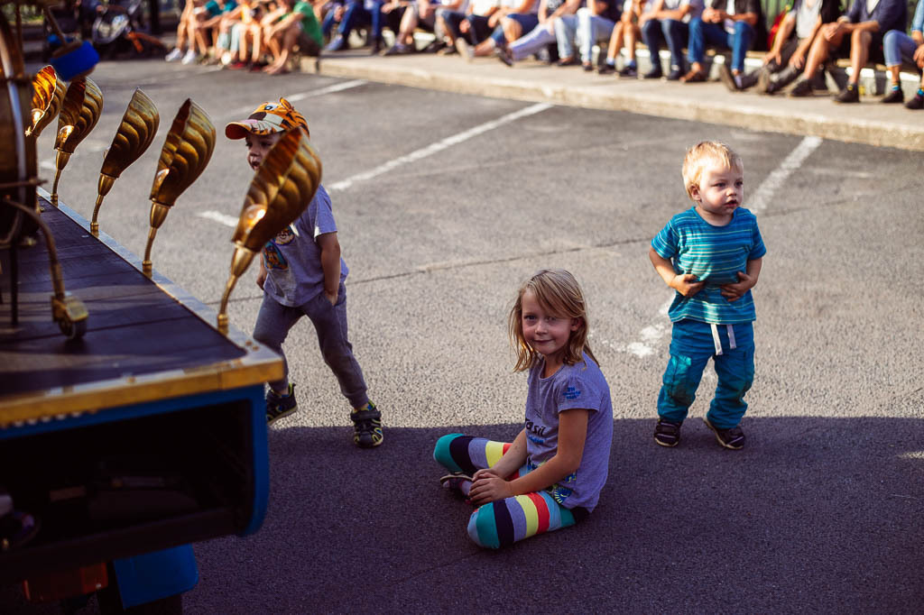 Universal Druckluft Orchester | Das Universal Druckluft Orchester mit Peter Till am Forte Belvedere Leisnig zum Festival Hallo Leisnig 2022. - Realisiert mit Pictrs.com