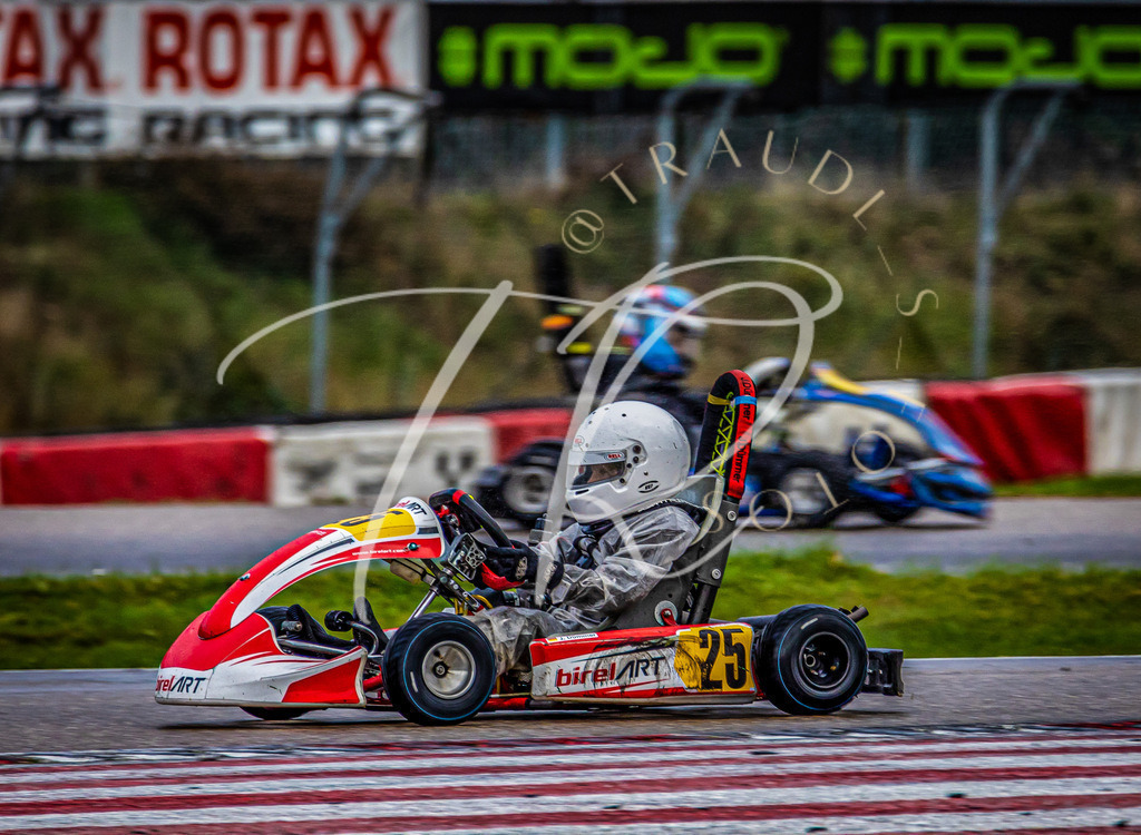 618CB837-CD68-4C4C-8A15-4DB74CBCA6A2 | traudl_s_fotos