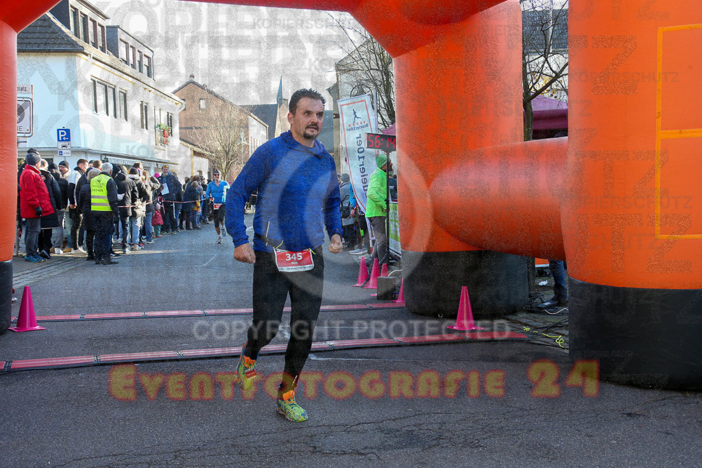 241201_1232_EX1_2583 | Sportfotografie im Rhein-Sieg Kreis, Köln, Bonn, NRW, Rheinland Pfalz, Hessen, etc. Unser Tätigkeitsfeld umfasst den Laufsport vom Volkslauf über den Marathon, Duathlon, Triathon bis zum Ultralauf wie Kölnpfad Ultra oder Schindertrail.